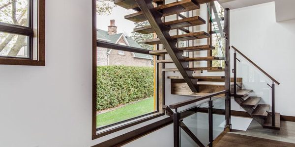 Composantes d'escalier et planchers en bois d’ingénierie Hickory | Sur mesure